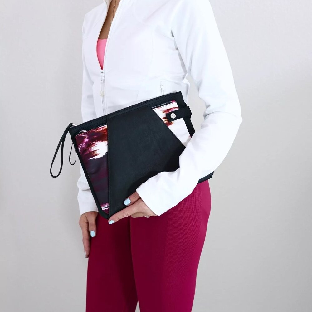 Lululemon In The Present Pouch 2-in1
